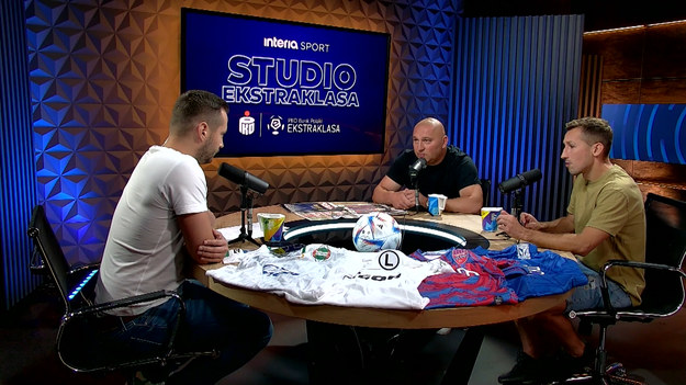 W piątym odcinku drugiego sezonu programu "Studio Ekstraklasa" gośćmi Sebastiana Staszewskiego byli Mariusz Lewandowski i Radosław Majewski.

W każdym odcinku eksperci podsumowują najciekawsze wydarzenia kolejki PKO Bank Polski Ekstraklasy. Oglądaj w poniedziałki o 20:00 NA ŻYWO w Interii! Partnerem projektu jest PKO Bank Polski.
