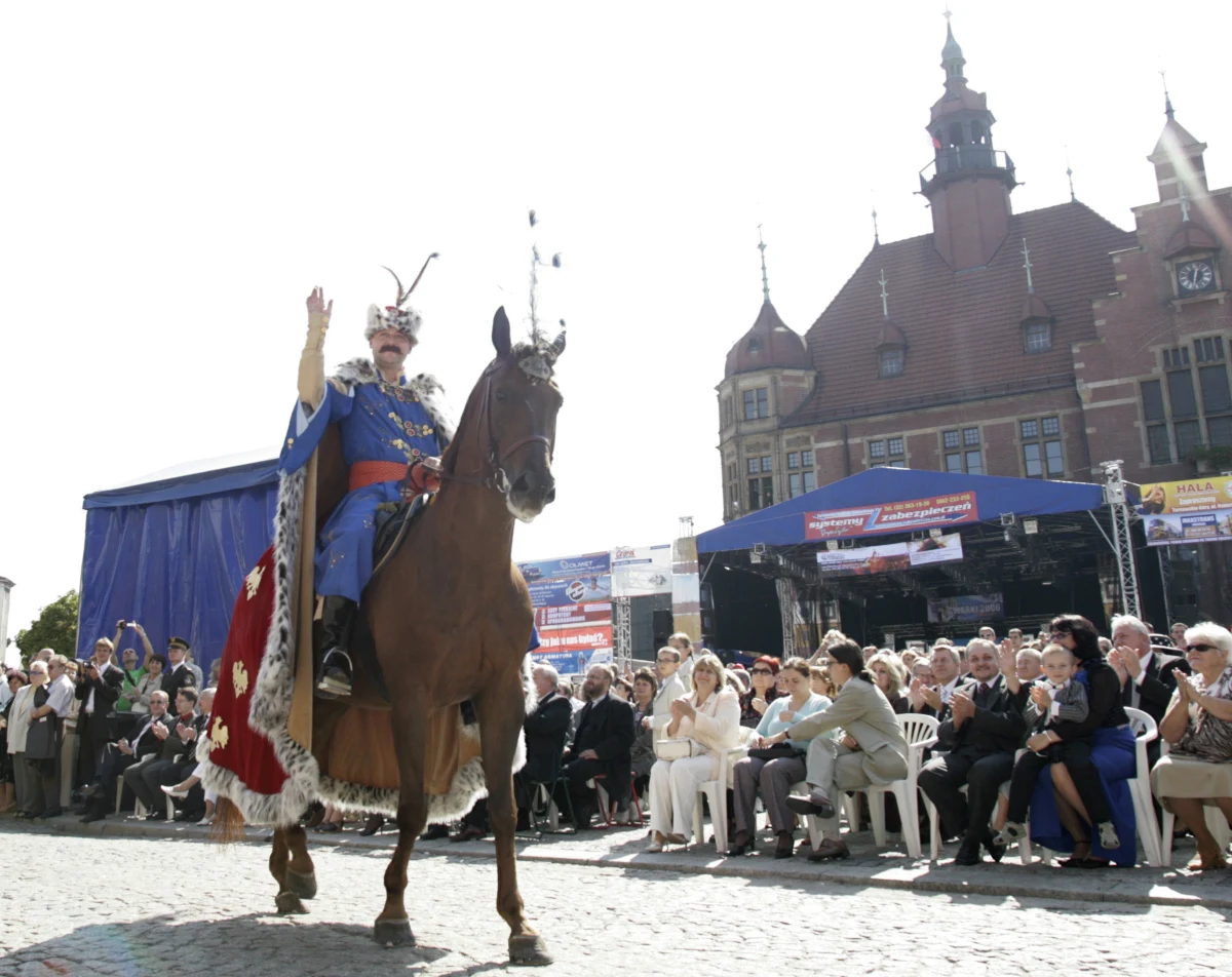 Po dwóch pandemicznych latach przerwy tradycyjne „Gwarki” - święto Tarnowskich Gór – odbywać się będzie od 8 do 11 września br. – przekazał we wtorek tarnogórski magistrat. Wydarzenie od lat przyciąga tysiące mieszkańców Górnego Śląska.