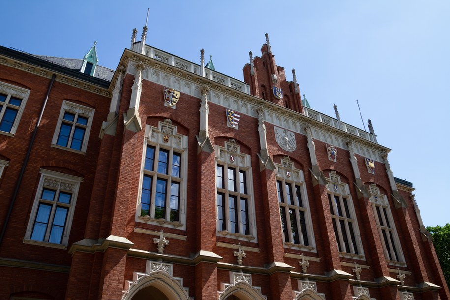 2/3 polskich uczelni skończy ten rok na minusie