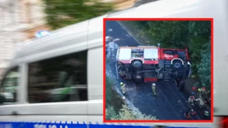 Gorzów Wielkopolski: Strażacy jechali na akcję. Ich wóz się przewrócił