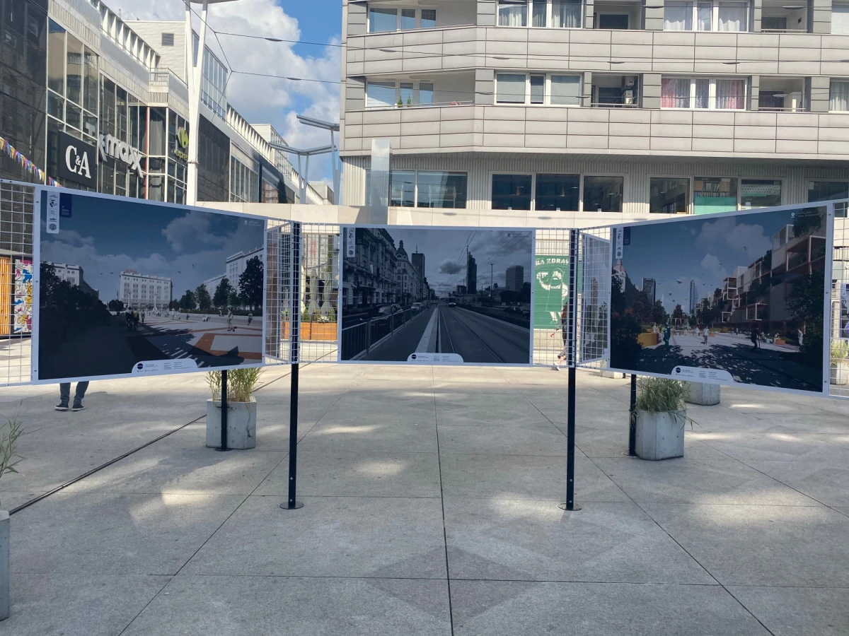 Zielona, przyjazna ludziom i nawiązująca do historii - tak zdaniem młodych architektów i urbanistów z Politechniki Warszawskiej powinna wyglądać stolica za niespełna 30 lat. Wystawę „Warszawa 2050 - miastem przyszłości” od dziś (17.08) można oglądać przed Warszawskim Pawilonem Architektury Zodiak.