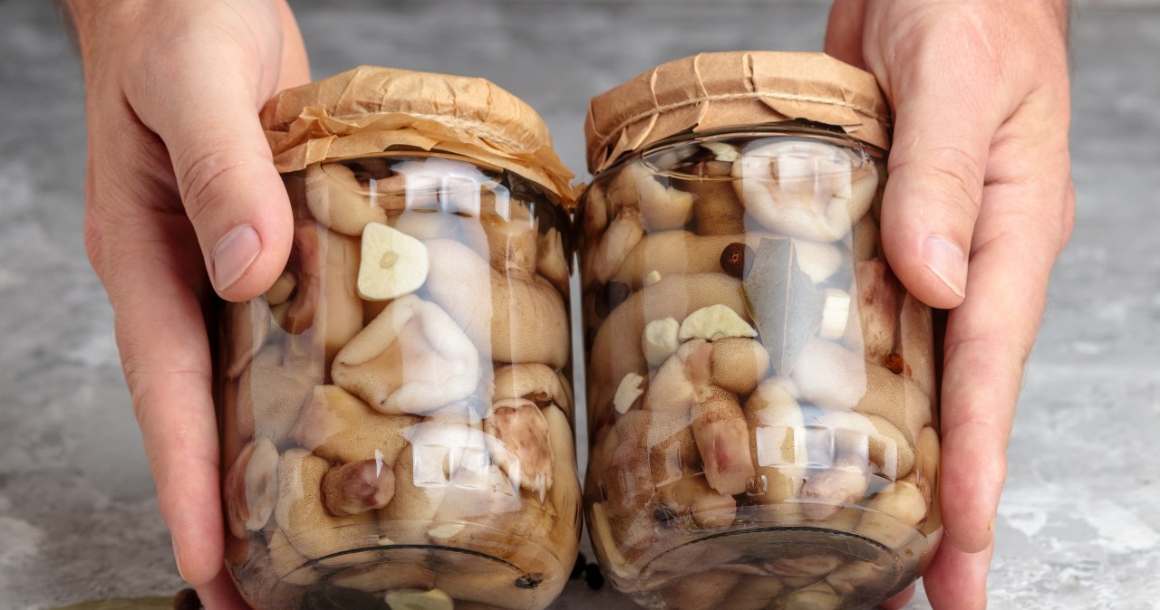 ​Do grzybków marynowanych dodaj tyle octu. Inaczej zepsujesz ich smak