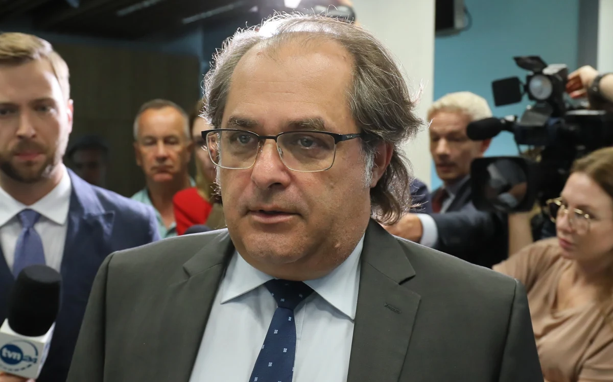 W ciągu dwóch miesięcy powstanie specustawa dotycząca budowy systemu monitoringu wód, dodatkowych inwestycji, w tym w oczyszczalnie ścieków, odszkodowań dla rybaków i rewitalizacji Odry - zapowiedział wiceminister infrastruktury Marek Gróbarczyk. 