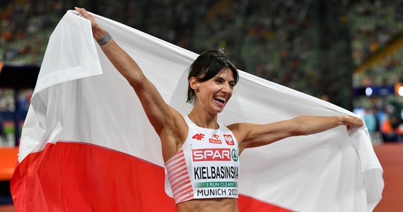 Trzy medale zdobyły reprezentantki Polski w środę wieczorem na lekkoatletycznych mistrzostwach Europy. Srebro w biegu na 400 m wywalczyła Natalia Kaczmarek, a po brąz sięgnęła Anna Kiełbasińska. Wielkim zaskoczeniem był sukces Ewy Różańskiej, która była druga w rzucie młotem. 