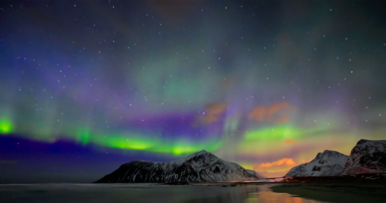 Najsilniejszy rozbłysk słoneczny od ponad roku. Alert zorzowy w Polsce