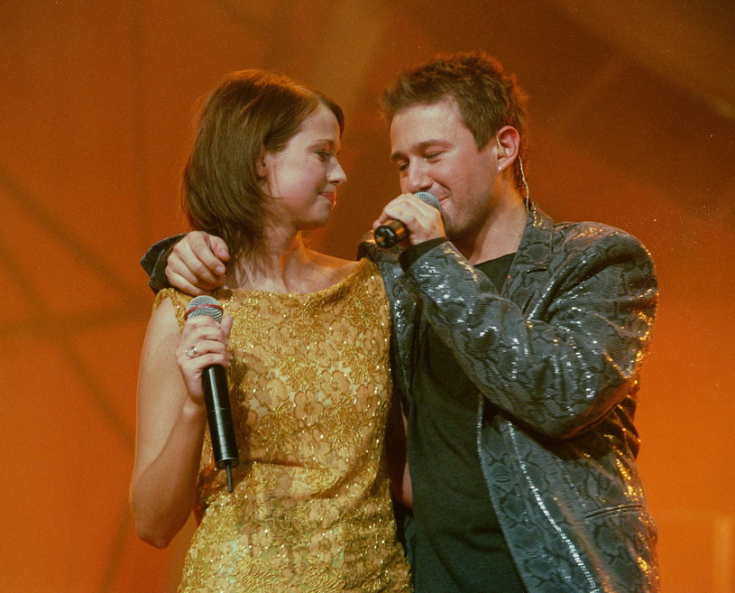 W sieci pojawił się singel "Ania" zapowiadający październikową premierę filmu o Annie Przybylskiej. Napisaną przez siebie piosenkę zaśpiewał przyjaciel aktorki Andrzej Piaseczny. 