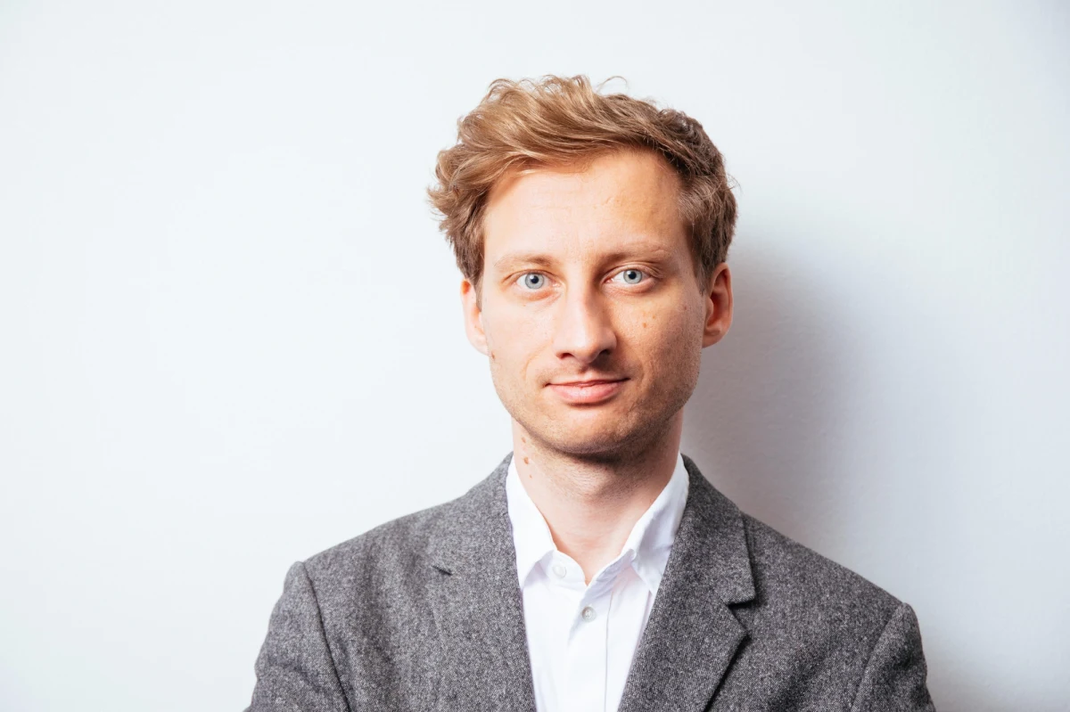 Poznańska policja przesłała do Komendy Głównej Policji pełną dokumentację dotyczącą Franciszka Sterczewskiego. To pierwszy krok przed wnioskiem o uchylenie posłowi immunitetu. Pod koniec czerwca Sterczewski został zatrzymany, gdy nietrzeźwy miał jechać rowerem.