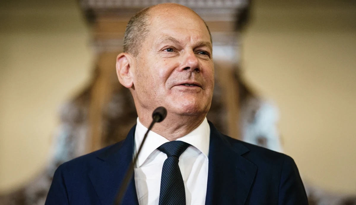 Kanclerz Niemiec Olaf Scholz złożył ostatnią obietnicę dostarczenia Ukrainie broni na początku czerwca i od tego czasu zapanowała cisza. Jak informuje "Welt", w ostatnich tygodniach ukraińscy dyplomaci wielokrotnie zwracali się do rządu federalnego o większe ilości ciężkiego uzbrojenia. 