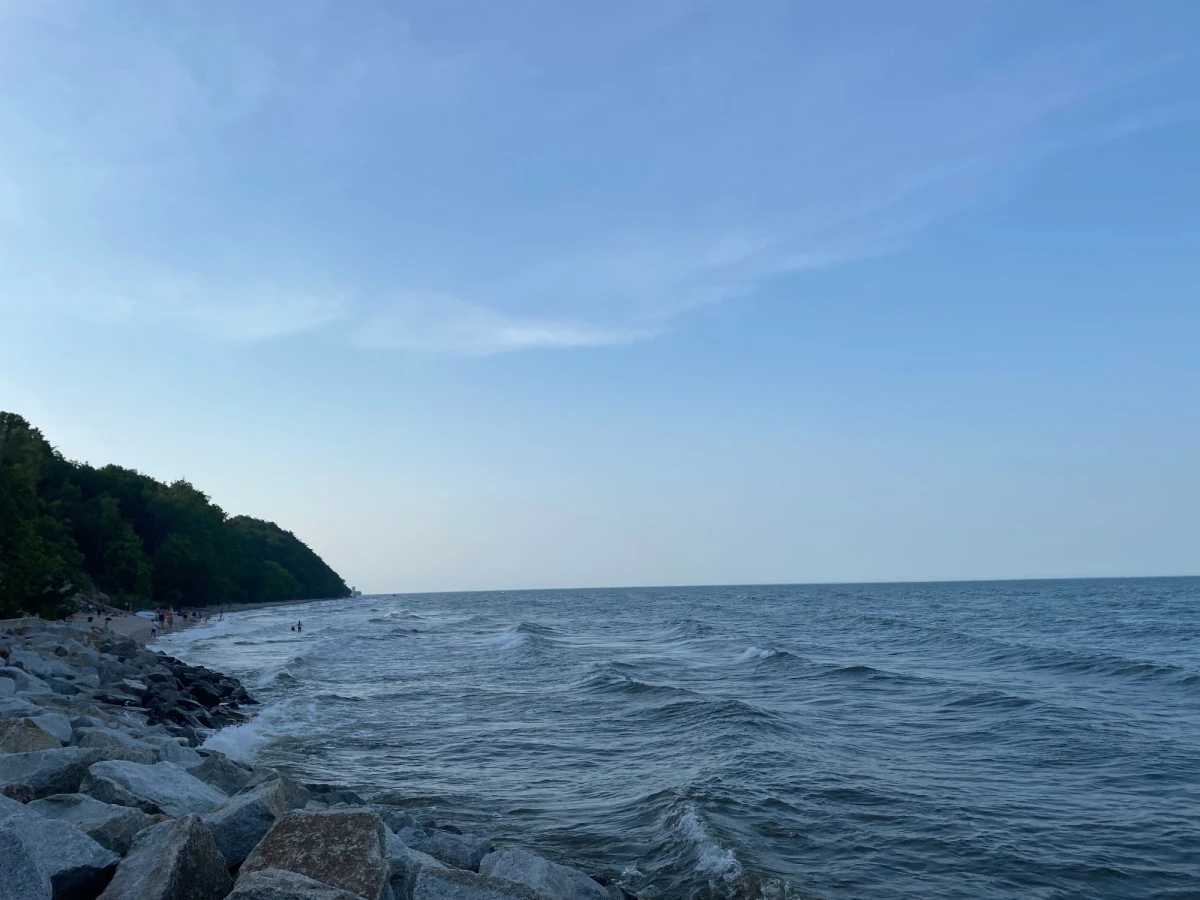 Sezon letni nad polskim morzem trwa. Co możemy powiedzieć o wakacjach nad Bałtykiem i w województwie pomorskim ? Rozmawiamy o tym z Łukaszem Magrianem z Pomorskiej Regionalnej Organizacji Turystycznej i Hanną Pruchniewską - burmistrz Pucka.