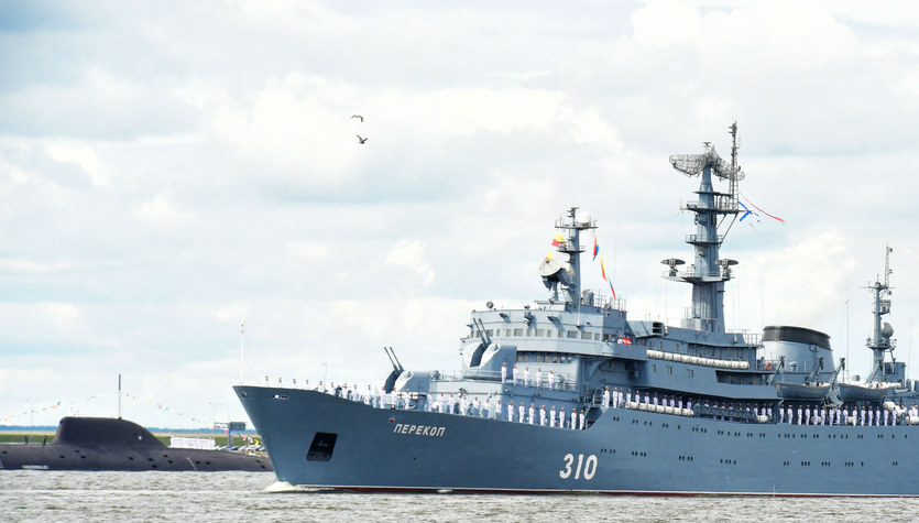 Italia: barcos rusos en el Adriático.  los italianos reaccionan