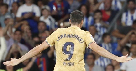 Robert Lewandowski strzelił pierwsze gole dla FC Barcelona w hiszpańskiej Primera Division. W wyjazdowym meczu drugiej kolejki z Realem Sociedad obchodzący w niedzielę 34. urodziny "Lewy" trafił do siatki rywali już w pierwszej minucie.