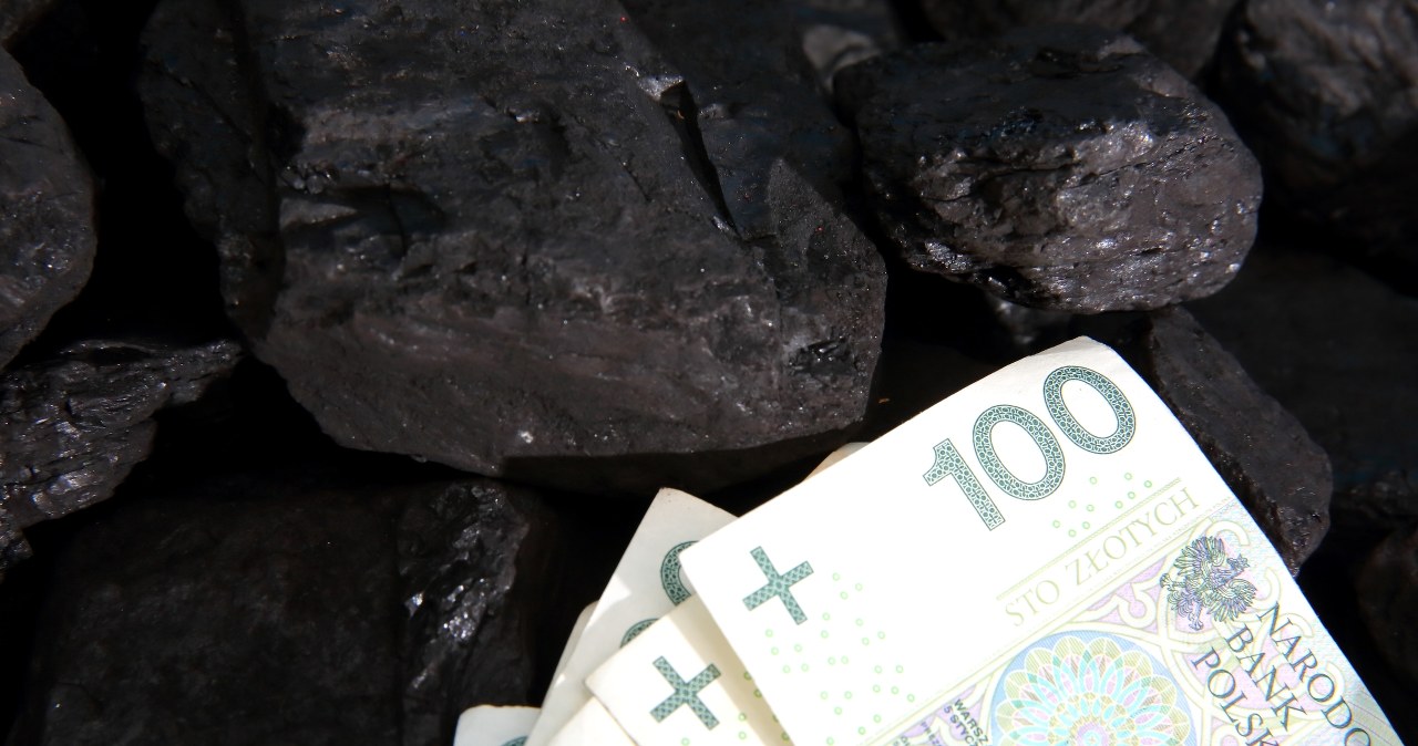 Kwota ekwiwalentu za bezpłatny węgiel uległa zmianie. ZUS potrąci różnicę