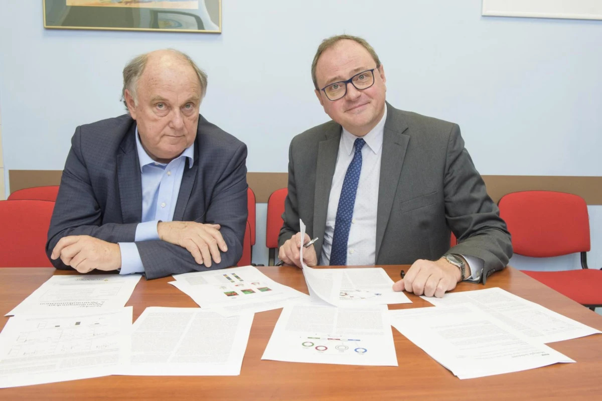 Naukowcy z Katedry Neurologii na Wydziale Lekarskim UWM postawili kolejny krok zbliżający nas do poznania mechanizmów powstawania stwardnienia rozsianego. O tym, co dokładnie odkryli, napisali w artykule opublikowanym w prestiżowym czasopiśmie naukowym „Frontiers in Immunology”.