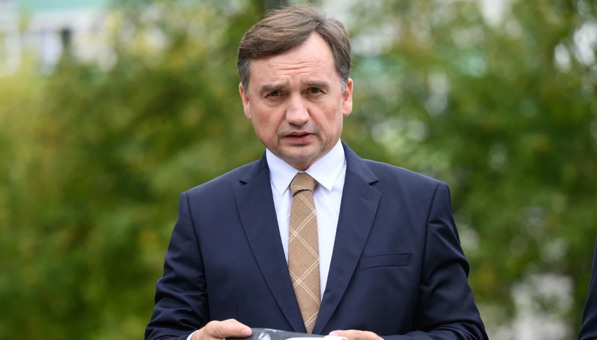 To Niemcy są sprawcami tego, że w Polsce nie ma środków z Krajowego Planu Odbudowy. Polska jest okradana i wiodącą rolę w tej kradzieży odgrywa polityka niemiecka - ocenił minister sprawiedliwości Zbigniew Ziobro. Dodał, że teraz polski premier powinien przedstawić "plan B". 