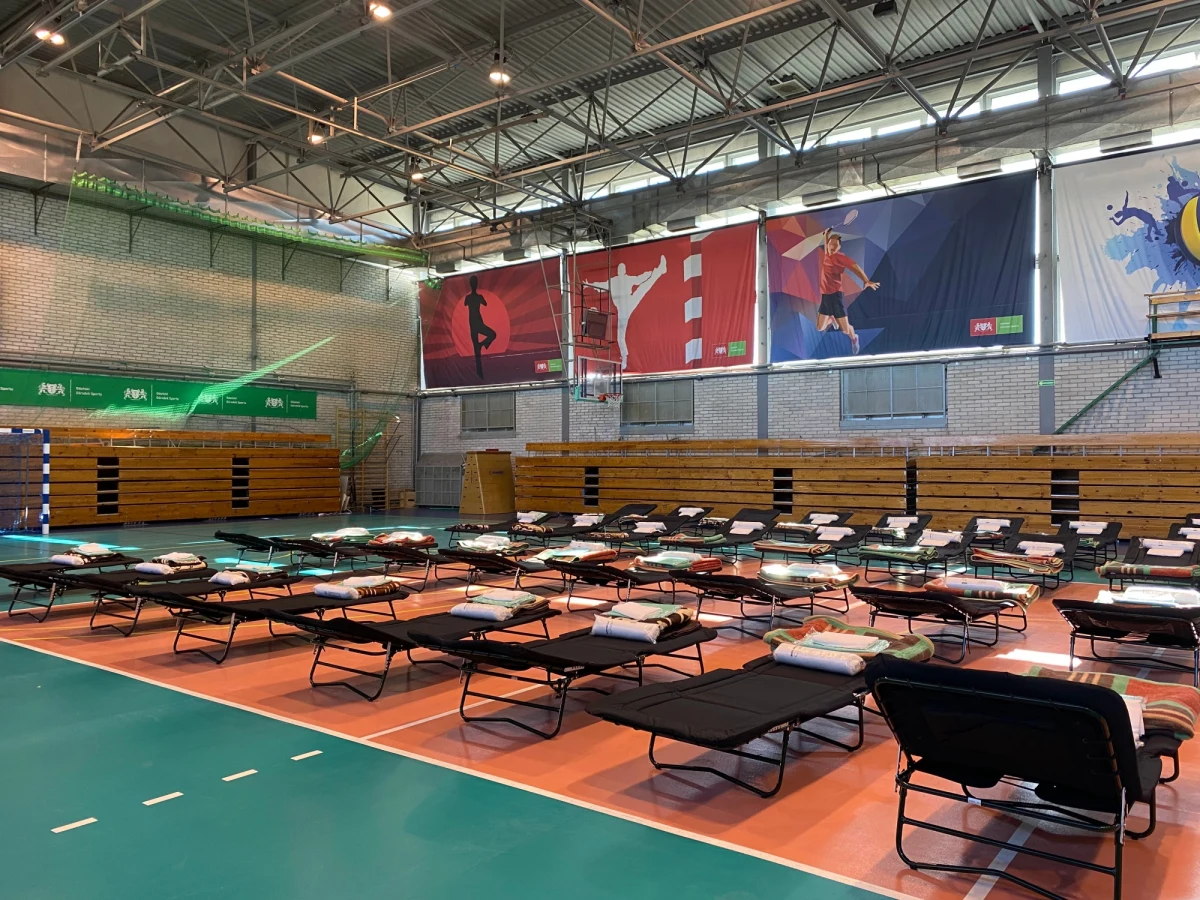 Na terenie Gdańska przebywa około 157 tysięcy Ukrainek i Ukraińców. Ponad połowa tej liczby to Ukraińcy, który przybyli do Gdańska po 24 lutego.
„To głównie kobiety. Są też seniorzy. Z tej liczby ponad 17 tysięcy kobiet podjęło legalnie pracę”- wylicza Jacek Bendykowski, prezes zarządu Fundacji Gdańskiej w rozmowie z Sylwią Kwiatkowską Łaźniak z RMF MAXXX.