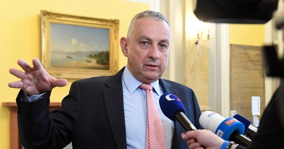 ​Minister przemysłu i handlu Czech Jozef Síkela rozważa zwołanie nadzwyczajnego europejskiego szczytu ws. energii, na którym można byłoby m.in. przedyskutować możliwość ustalenia maksymalnej ceny energii w Europie. Według niego rynek wymknął się spod kontroli.