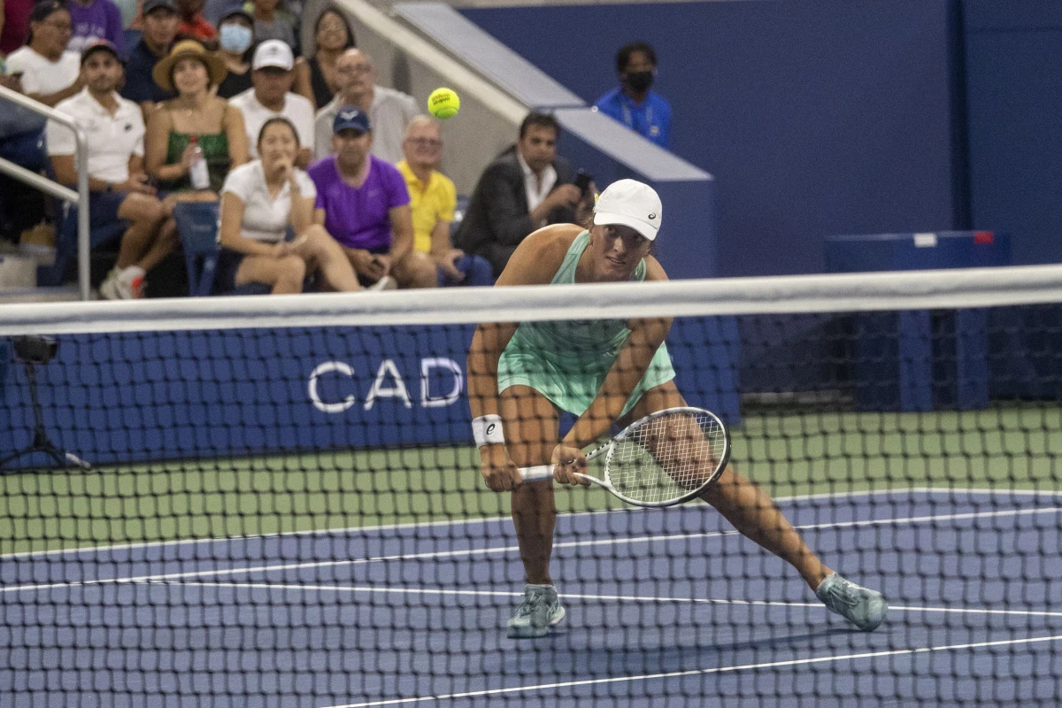 We wtorek do rywalizacji w wielkoszlemowym US Open przystąpi Iga Świątek. Liderka rankingu tenisistek o godzinie 17:00 czasu polskiego zagra w 1. rundzie z Włoszką Jasmine Paolini. Tego samego dnia rozstawiony z numerem ósmym Hubert Hurkacz zmierzy się z Niemcem Oscarem Otte.