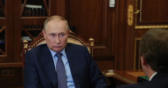 Przedstawiciel ukraińskiego wywiadu wojskowego Wadym Skibicki powiadomił w sobotę, że stan zdrowia rosyjskiego prezydenta Władimira Putina jest "skomplikowany", jednak błędem byłoby sądzić, że ten czynnik będzie wpływał na przebieg wojny przeciwko Ukrainie.