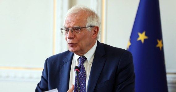 "Serbia zgodziła się na zniesienie dokumentów wjazdu/wyjazdu dla posiadaczy dowodu osobistego z Kosowa, a Kosowo zgodziło się nie wprowadzać ich dla posiadaczy dowodu osobistego z Serbii" - poinformował szef dyplomacji Unii Europejskiej Josep Borrell. UE pośredniczyła w rozmowach między Belgradem a Prisztiną.
