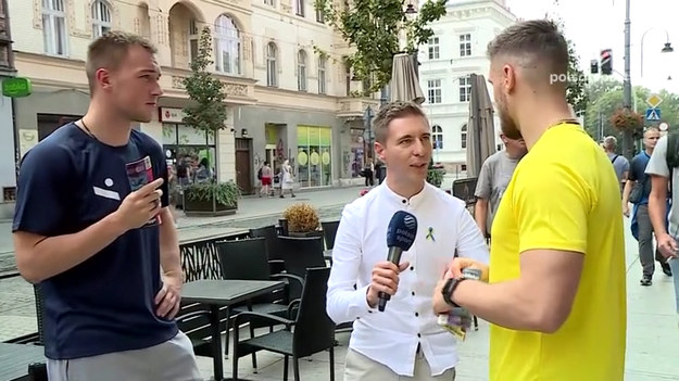 Siatkarze reprezentacji Ukrainy rozdali na ulicach Katowic bilety na swój poniedziałkowy mecz z Tunezją rozgrywany w Spodku.

Telewizja Polsat jest oficjalnym nadawcą tegorocznych mistrzostw świata siatkarzy w Polsce i Słowenii. Dla kibiców oznacza to, że wszystkie 52 mecze tego turnieju mogą oglądać na żywo w Polsacie Sport, Polsacie Sport Extra i Polsacie Sport News, a także online, na wielu urządzeniach w serwisie streamingowym Polsat Box Go. Skróty wszystkich meczów oraz wywiady, analizy i komentarze dostępne są także w serwisie sport.interia.pl. 
