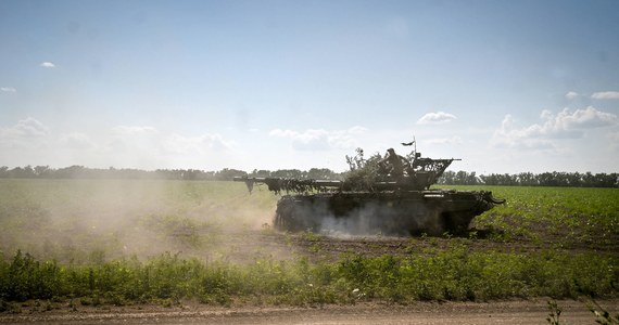 Siły zbrojne Ukrainy rozpoczęły kontrnatarcie w wielu miejscach frontu na południu kraju - potwierdziła Natalia Humeniuk, przedstawicielka dowództwa operacyjnego "Południe". Jak dodała, są potwierdzone przypadki ucieczki z pola boju rosyjskich żołnierzy, a także wspierających ich separatystów.