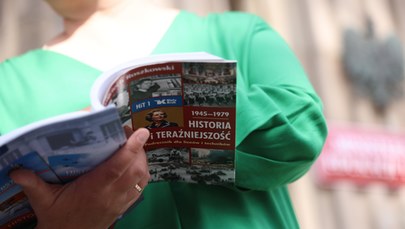 Podręcznik do HiT do kupienia na poczcie. ​"Dbajmy o rzetelną wiedzę młodych Polaków"