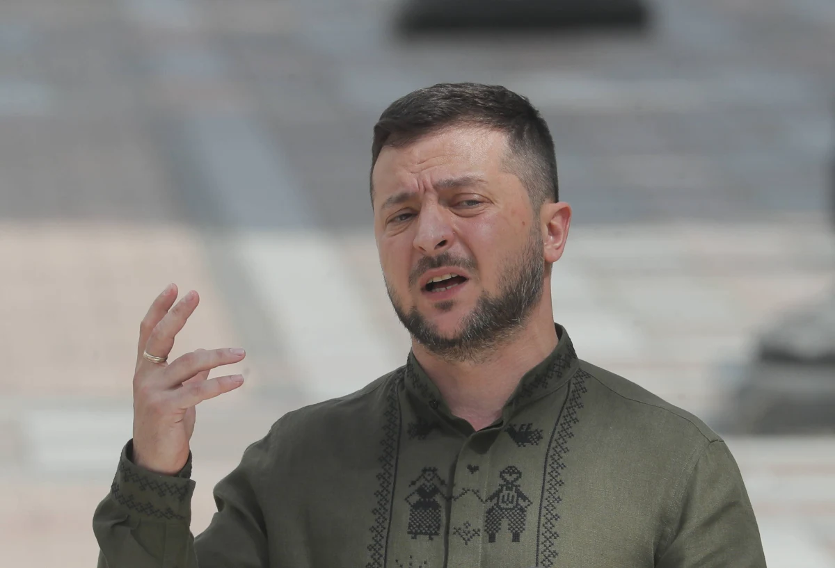 Ukraina chce, by misja Międzynarodowej Agencji Energii Atomowej (MAEA) dotarła do Zaporoskiej Elektrowni Atomowej i zakończyła się „strategicznymi decyzjami”; konieczna jest niezwłoczna demilitaryzacja siłowni – oświadczył w Kijowie prezydent Wołodymyr Zełenski podczas spotkania z szefem MAEA.