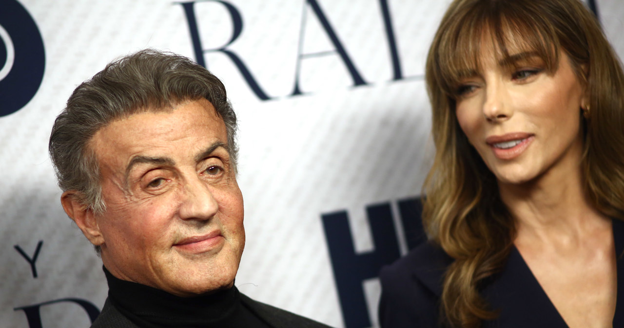 Po wspólnie spędzonych 25 latach żona Sylvestra Stallone'a wniosła pozew o rozwód. Jak wynika z pozyskanych przez media dokumentów sądowych, Jennifer Flavin zarzuciła mężowi rozrzutność i błędy w zarządzaniu budżetem, które doprowadziły do znacznego "uszczuplenia" fortuny pary. Aktor nie komentował tych zarzutów, ale teraz zrobili to jego prawnicy. Zapewnili, że oskarżenia żony Stallone'a są bezpodstawne. Co do jednego skłóceni małżonkowie są jednak zgodni - ich związek jest "nieodwracalnie zniszczony".