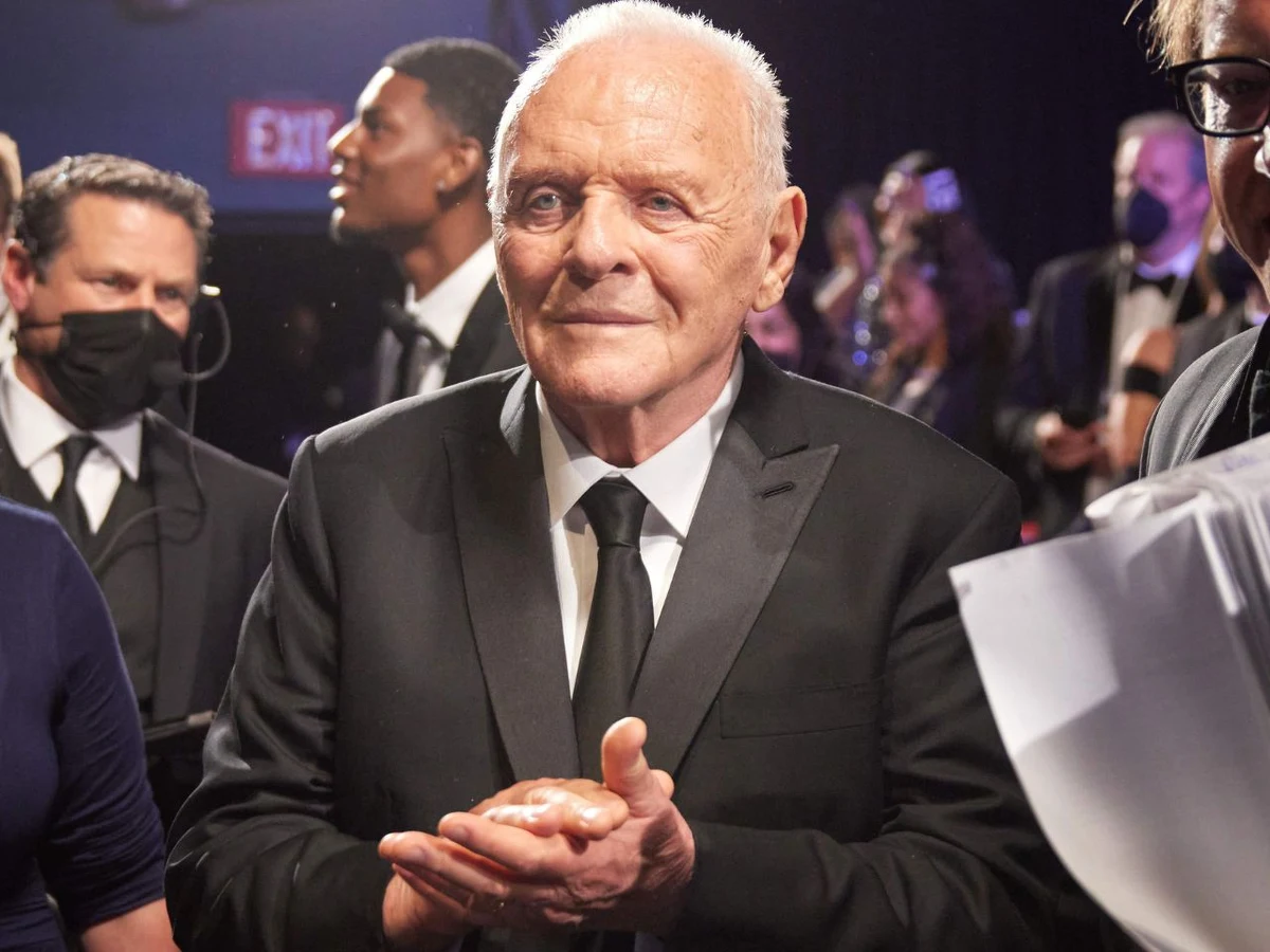 Wokół niełatwych rodzinnych relacji koncentruje się akcja filmu "Syn" Floriana Zellera. Reżyser oscarowego "Ojca" premierowo pokaże swój obraz na rozpoczynającym się w środę 79. festiwalu filmowym w Wenecji. Właśnie pojawił się pierwszy zwiastun filmu.