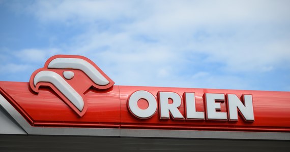 Do 15 września została przedłużona wakacyjna promocja na zakup paliw na stacjach PKN Orlen - poinformował na Twitterze prezes spółki Daniel Obajtek.