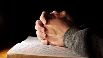 Skład apostolski, czyli "Wierzę w Boga". Tekst modlitwy i jej historia