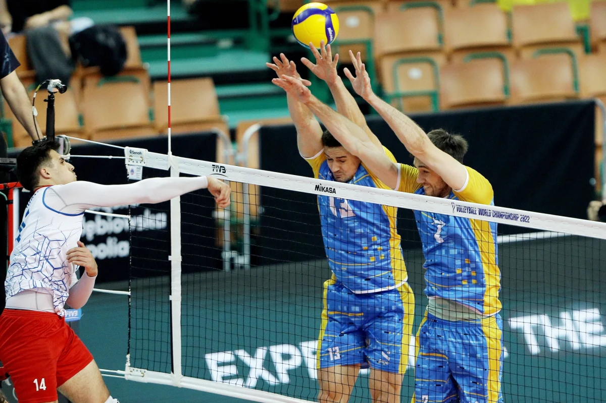 Ukraina pokonała w Katowicach Portoryko 3:1 (24:26, 25:19, 25:16, 25:19) w ostatnim meczu grupy A mistrzostw świata siatkarzy, rozgrywanych w Polsce i Słowenii. We wcześniejszym środowym spotkaniu tej grupy Serbia wygrała z Tunezją 3:0 (29:27, 25:15, 25:17).