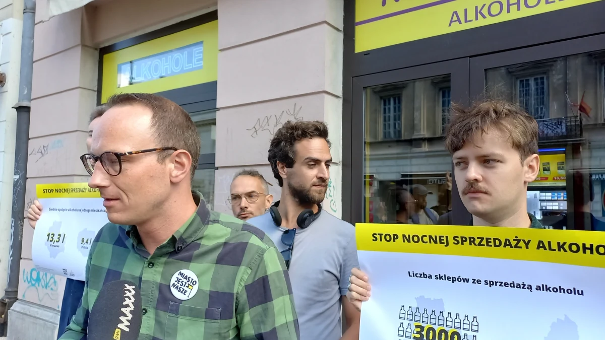 Warszawscy aktywiści chcą zakazu sprzedaży alkoholu nocą na terenie całej stolicy. Dodatkowo apelują o skuteczną egzekucję przepisów, zabraniających sprzedaży alkoholu osobom nietrzeźwym.