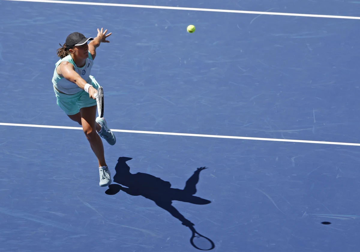 Pierwsza rakieta świata - Iga Świątek pokonała w meczu 2. rundy US Open Amerykankę Sloane Stephens 6:3, 6:2. Kolejną rywalką Polki będzie w sobotę Amerykanka Lauren Davis.