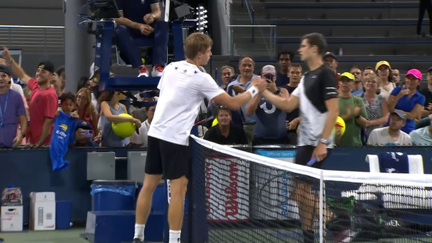 Spory zawód w US Open. Hubert Hurkacz (10. ATP) przegrał w drugiej rundzie z Białorusinem Ilją Iwaszką (73. ATP) 4:6, 6:4, 6:7 (5), 3:6. 