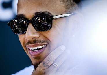 F1: Alonso przeprosił Hamiltona za to, że nazwał go idiotą