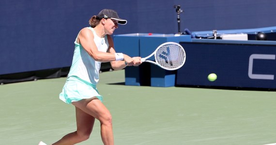 Amerykanka Lauren Davis będzie rywalką Igi Świątek w meczu o awans do 1/8 finału tenisowego US Open w Nowym Jorku. Wyjdą na kort o 1 w nocy na sobotę czasu polskiego, rozpoczynając sesję wieczorną na drugim co do wielkości korcie im. Louisa Armstronga.