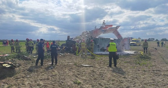 Dwie osoby nie żyją w wyniku katastrofy samolotu do wynoszenia skoczków spadochronowych w miejscowości Glina pod Piotrkowem Trybunalskim w Łódzkiem.