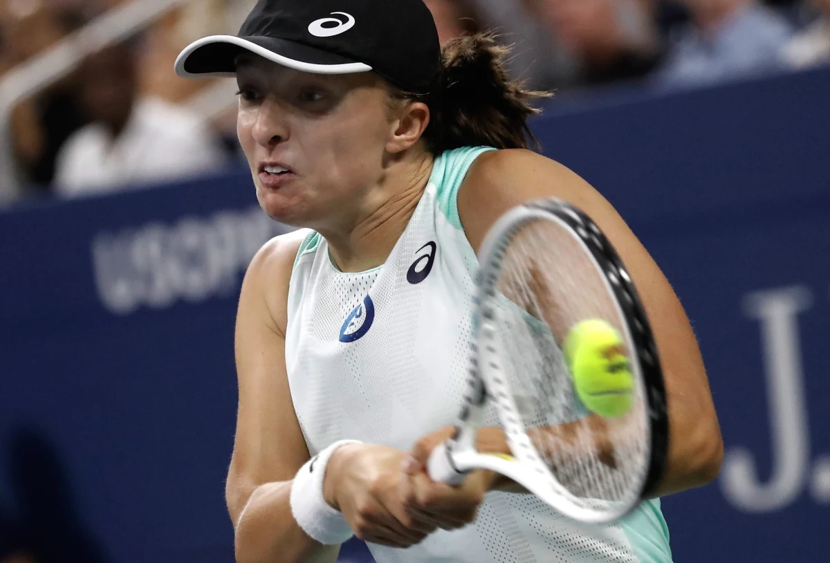 Iga Świątek awansowała do 1/8 finału wielkoszlemowego turnieju US Open. Rozstawiona z numerem jeden polska tenisistka wygrała z Amerykanką Lauren Davis 6:3, 6:4.