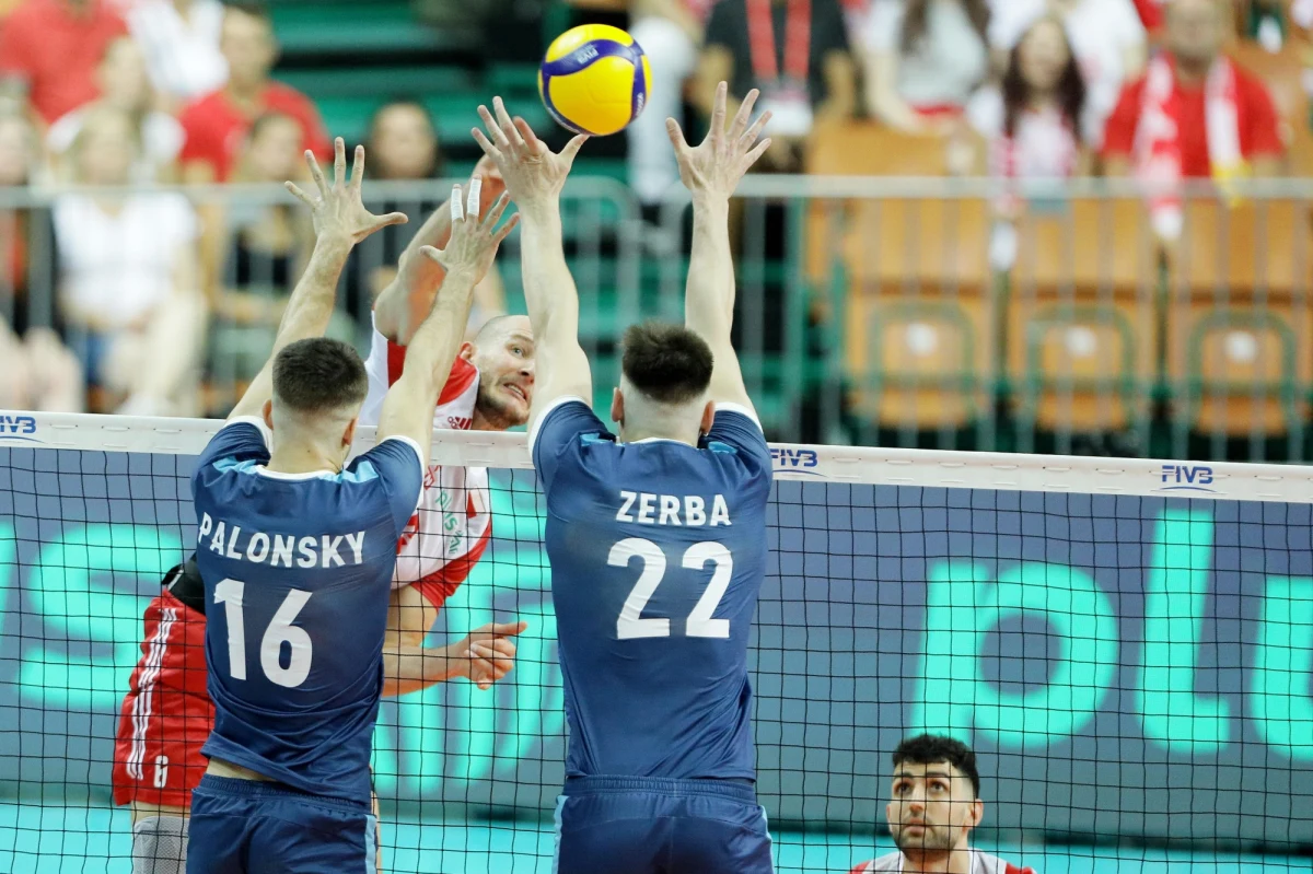 Chcecie zobaczyć na żywo mecze siatkarskich mistrzostw świata w Polsce? Mieliśmy dla Was bilety na ekscytujące starcia 1/8 finału. We wtorek w Gliwicach zagrają Serbia z Argentyną i Brazylia z Iranem. Na zgłoszenia czekalismy dziś do południa! Wyróznione osoby otrzymały maila z biletami. 