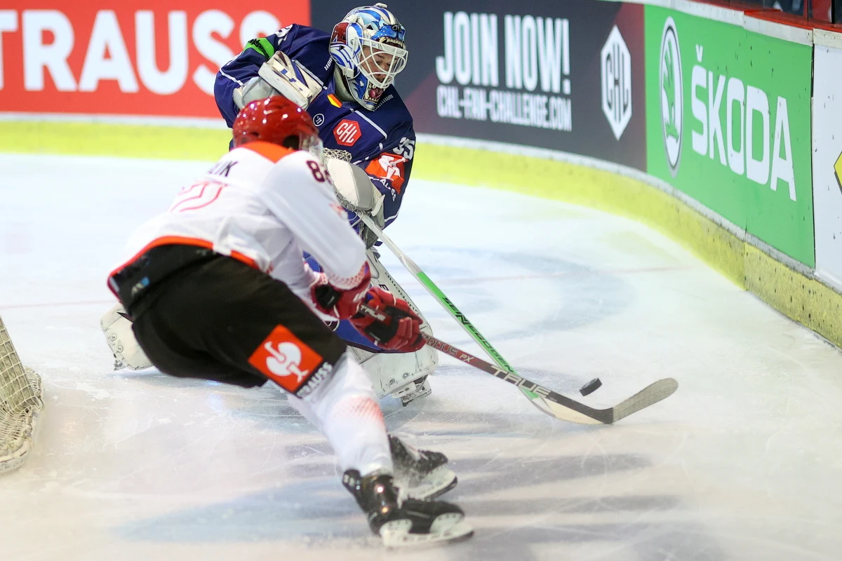 W swoim drugim meczu grupy F Ligi Mistrzów hokeiści Comarch Cracovii wygrali z austriackim Villach SV 4:2 (1:1, 1:1, 2:0). To było pierwsze, historyczne zwycięstwo krakowskiego zespołu w tych rozgrywkach.
