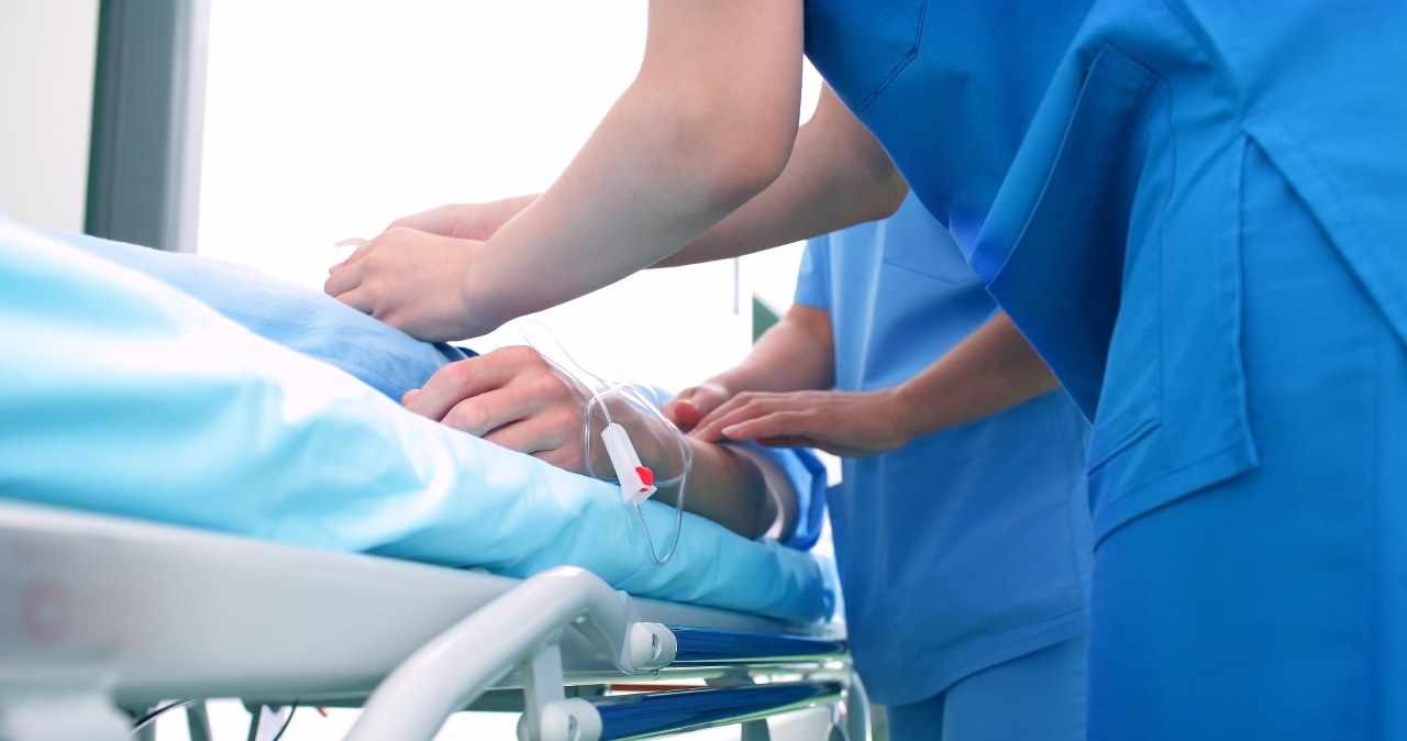 Gorączka, wysypka i dreszcze. Dwa przypadki dengi w krakowskim szpitalu