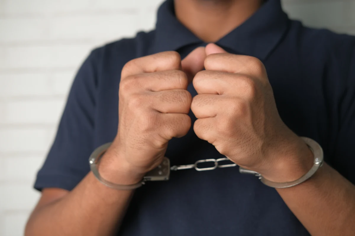 Po wcześniejszej analizie przygotowanej przez członków Fundacji ECPU Polska: Łowcy Pedofili, udało się zatrzymać 35-letniego mieszkańca Gorzyc w powiecie tarnobrzeskim (Podkarpackie), który szukał kontaktu w celach seksualnych z nastolatkami - przekazał portal nowiny24.pl.