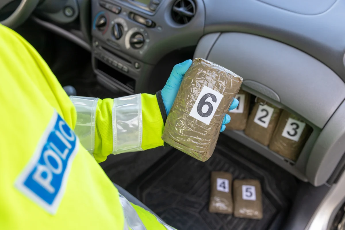 ​Jest akt oskarżenia przeciwko założycielowi i kierującemu zorganizowaną grupą przestępczą, która przemyciła z Hiszpanii 3 tony marihuany.