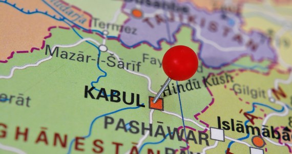 Tzw. Państwo Islamskie przyznało się do odpowiedzialności za atak przeprowadzony w pobliżu wejścia do rosyjskiej ambasady w stolicy Afganistanu Kabulu - podał kanał bojowników na Telegramie.