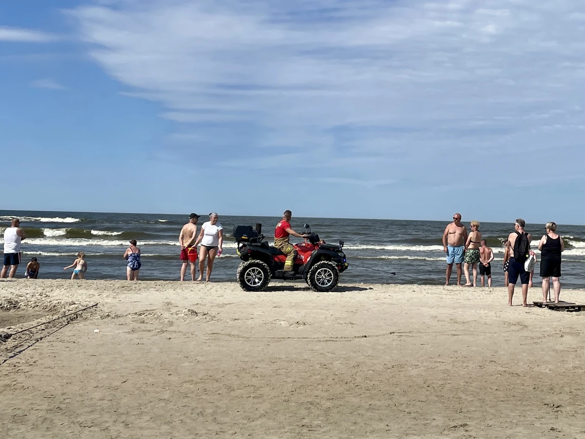 Rekordowa liczba zagubionych dzieci na plaży w Gdańsku podczas tegorocznych wakacji. Ratownicy, aż 201 razy podejmowali akcje poszukiwania zaginionych dzieci lub ich rodziców. Gdański Ośrodek Sportu, odpowiedzialny za organizacje kąpielisk w Gdańsku, podsumował sezon.

