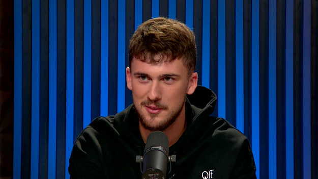 W ósmym odcinku drugiego sezonu programu "Studio Ekstraklasa" gośćmi Sebastiana Staszewskiego byli Kacper Tobiasz i Marek Jóźwiak.

W każdym odcinku eksperci podsumowują najciekawsze wydarzenia kolejki PKO Bank Polski Ekstraklasy. Oglądaj w poniedziałki o 20:00 NA ŻYWO w Interii! Partnerem projektu jest PKO Bank Polski.