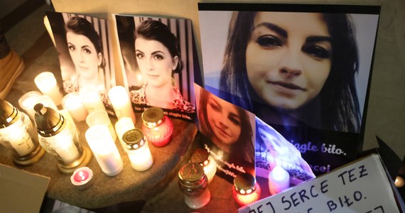 Są zarzuty w głośnej sprawie śmierci ciężarnej Izabeli w szpitalu w Pszczynie w województwie śląskim. Postawiono je dwóm lekarzom. 