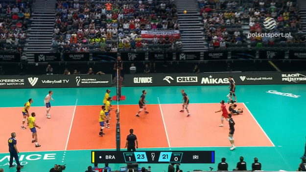 Skrót meczu MŚ siatkarzy 2022 Brazylia – Iran 3:0 (25:17, 25:22, 25:23). Spotkanie 1/8 finału w Gliwicach.

