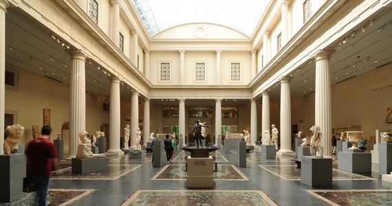 58 skradzionych zabytków o wartości szacowanej na 19 milionów dolarów zostało zwróconych wczoraj Włochom przez władze Nowego Jorku. Przedmioty były m.in. od lat wystawiane w Metropolitan Museum of Arte, jest między nimi „Marmurowa głowa Ateny” o wartości około 3 mln USD.
